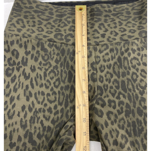 Carmen Animal Print Pants Womens Medium Green Black Stretch Tummy Control Slacks - Picture 8 of 10
